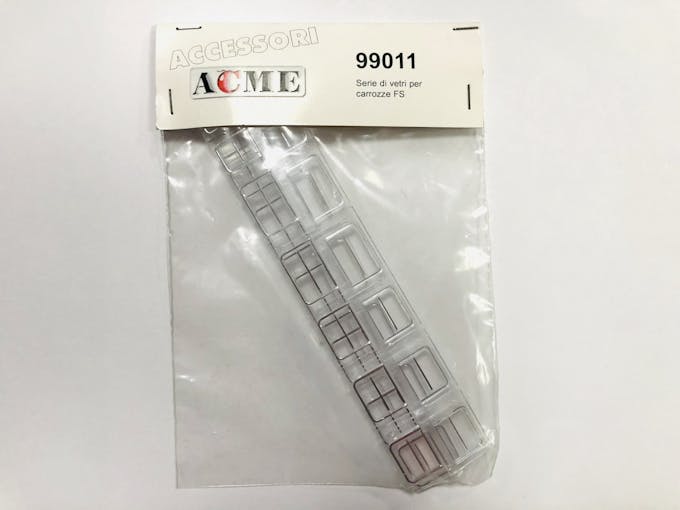 Acme 99011 Confezione con quattro serie di vetri per carrozze FS