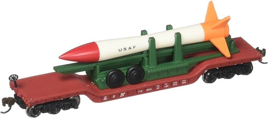 Bachmann 18347 Carro pianale ribassato caricato con un missile USAF