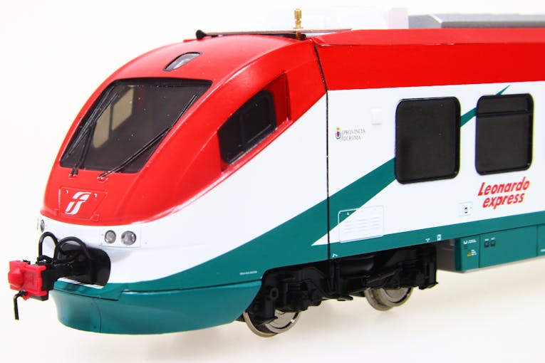 Vitrains 1082 FS elettrotreno 'Leonardo Express' Minuetto ME