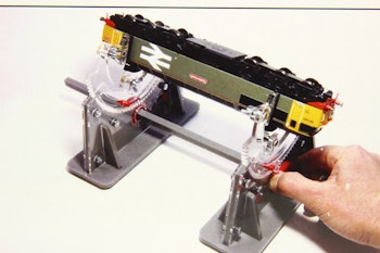 Proses LB-902 Culla rotante per manutenzione locomotive, scala H0-N-0