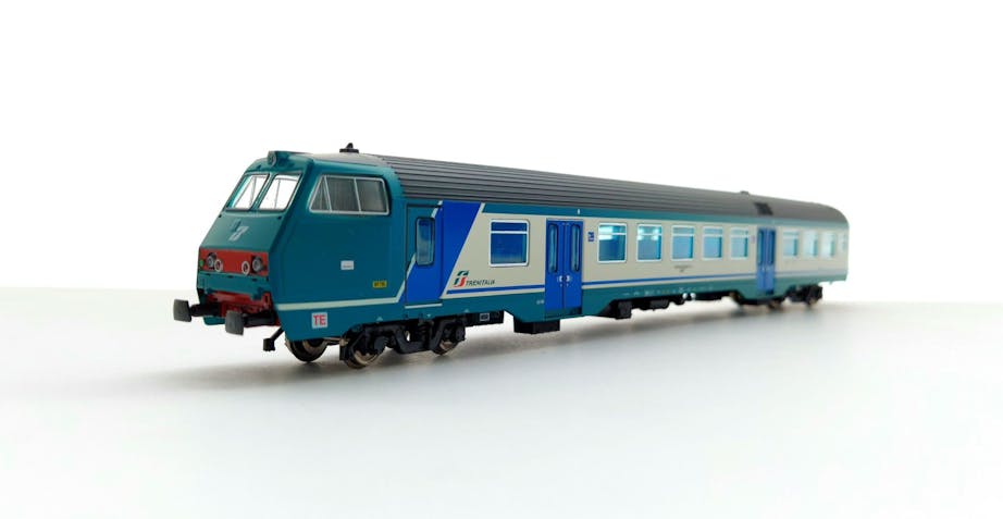 Vitrains 3194 FS Carrozza semipilota TE di 2 cl. MDVC Livrea XMPR ''Revamping'' logo nuovo Trenitalia
