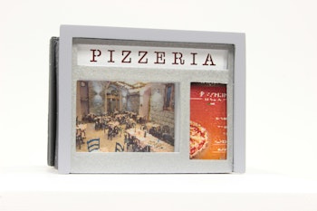 Tecnomodel 63578 Negozio ''Pizzeria'' con insegna e vetrina illuminata