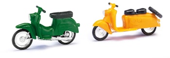 Busch 210008901 Coppia di scooter Berliner Roller verde e giallo