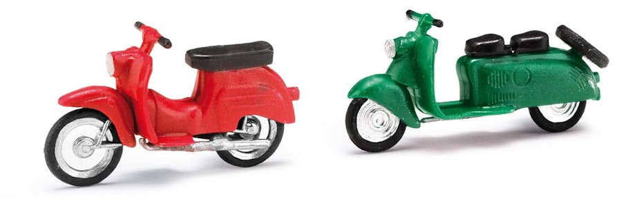 Busch 210008904 Coppia di scooter Berliner Roller rosso e verde