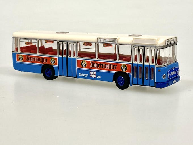 VK-Modelle 14024 Autobus MAN 750 Offenbach ''Jagermeister''
