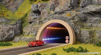 Viessmann 5098 Portale per tunnel stradale di tipo moderno, con luci interne a LED ed effetto profondità - H0