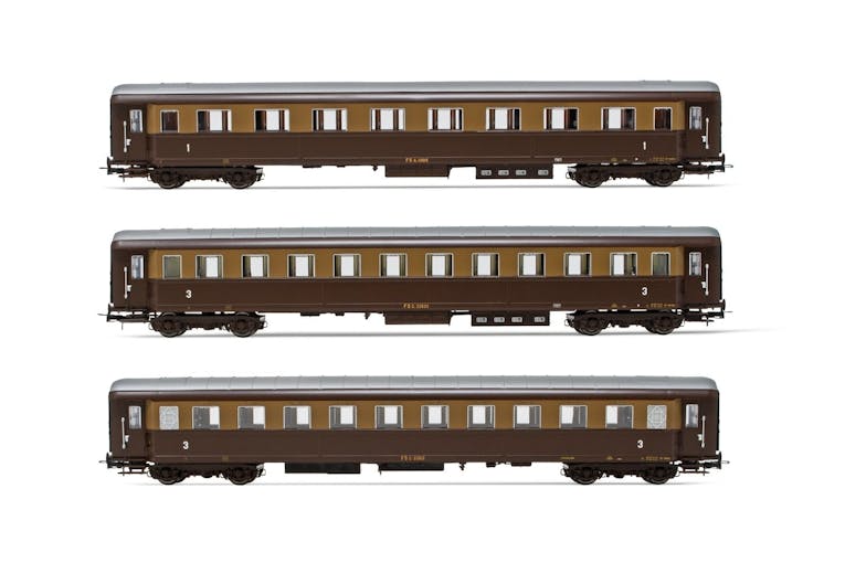 Rivarossi HR4326 FS set 3 carrozze livrea castano/isabella, una di 1cl. tipo 1946 Az13010, e due di 3cl. tipo 1946 Cz33010, ep.III