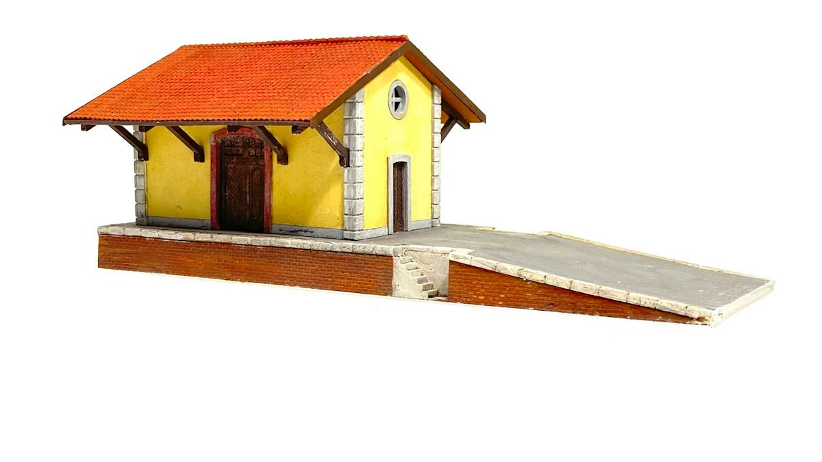 1095DM HO Linea Premium - Modello Di Magazzino Merci Delle FS Scala 1:87 Discount Models