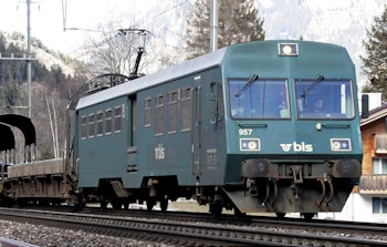 Mabar Tren 81560 BLS carrozza Pilota 957 con illuminazione interna e decoder funzioni integrato. AC Digital (Marklin)
