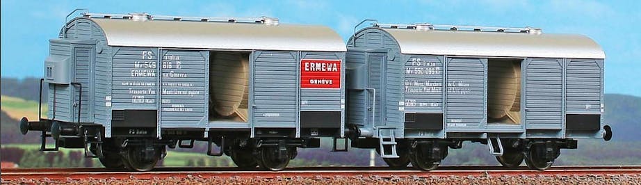 Acme 45057 FS set due carri trasporto vino tipo Mv con garitta della ERMEWA e MARCHETTI & C. Milano, ep.III