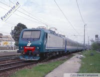 Vitrains 2253 FS locomotiva elettrica monocabina FS E464.006 Livrea XMPR, gancio e respingenti tradizionali, ep. V