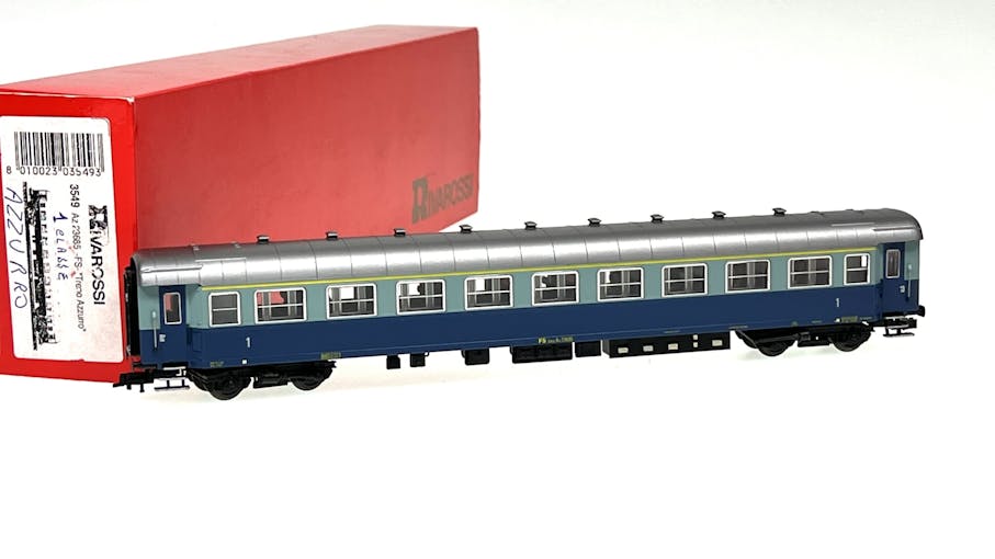 Rivarossi 3549 FS carrozza tipo Az 23000 livrea Treno azzurro di 1cl. con 20 passeggeri seduti - Rivarossi made in Italy