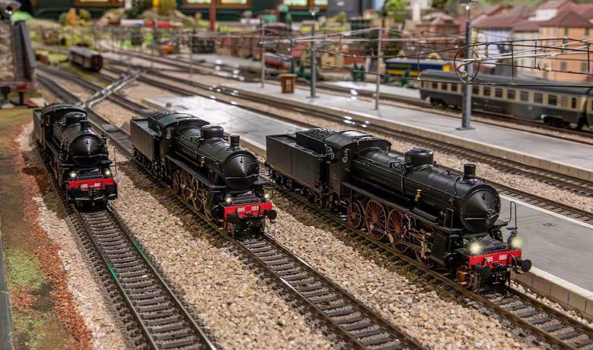 Rivarossi HR2916 FS, locomotiva a vapore Gr. 685 089 2a serie, con ...