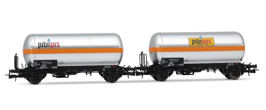 Rivarossi HR6621 FS, set di 2 carri cisterna a 2 assi per trasporto gas, livrea argento, “Pibigas”, ep. IV