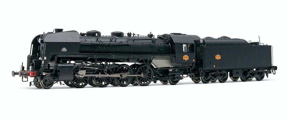 Jouef HJ2431 SNCF, locomotiva a vapore 141 R 484, con terzo fanale di testa e tender a carbone, livrea nera, deposito di Hausbergen, ep. III