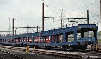 Jouef HJ4190 SNCB, set di 2 unità, carro DD DEV 66 per trasporto auto al seguito, livrea blu, ep. IV-V
