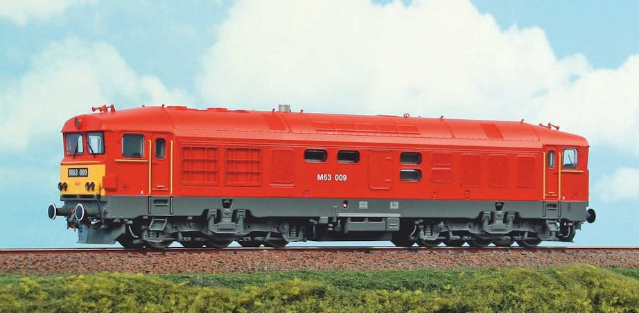 Acme 60681 MÁV Locomotiva diesel-elettrica M63 009 di serie nella fase finale del servizio e numero di serie verniciato, ep.V
