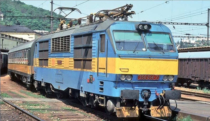 Acme 60334 ČSD Locomotiva elettrica 350 014-7. Livrea blu con fascia gialla, ep.VI-V