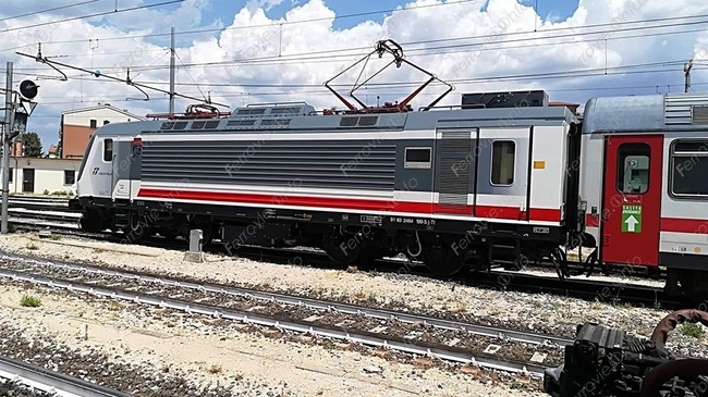 Vitrains 2278 FS E 464.276 Bimodale In Livrea Intercity Sun, Locomotiva ...