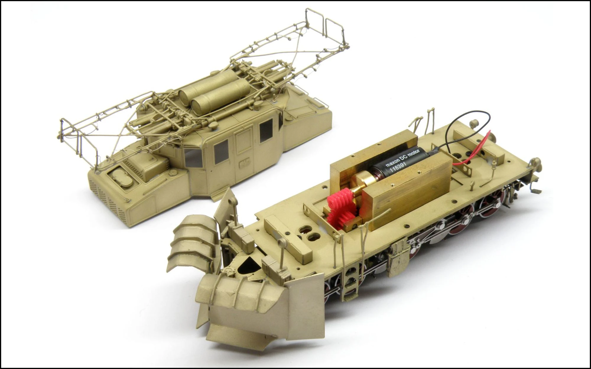 Lineamodel 18E55023 Kit di montaggio Locomotiva Trifase FS E550 023 con ...