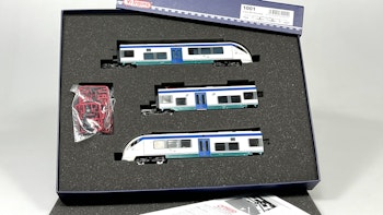 Vitrains 1001 FS elettrotreno ''Minuetto'' ME (elettrico) convoglio in tre elementi di Trenitalia