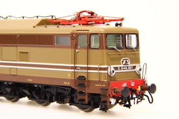 Acme 60164 FS locomotiva elettrica E.645 067 con prese d'aria laterali Dep. Loc. Verona, ep.IV