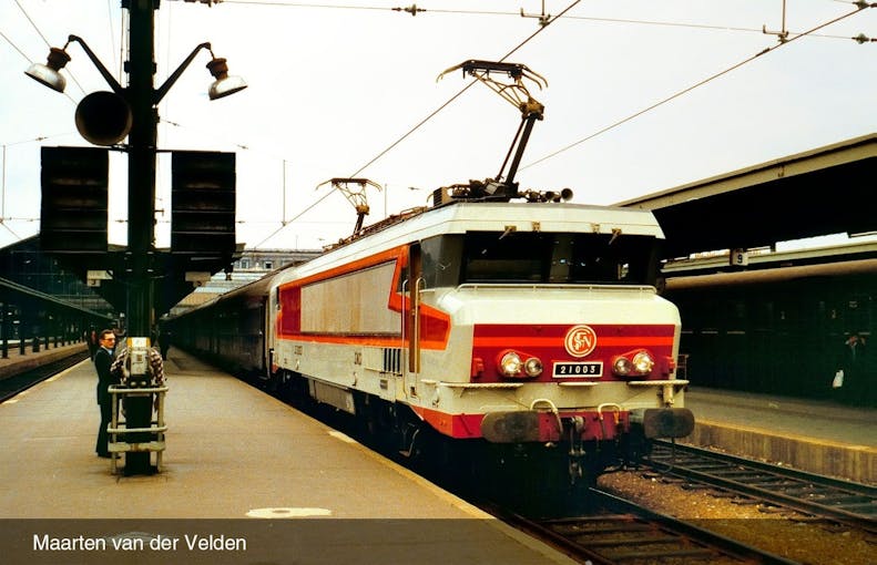 Jouef HJ2421 SNCF, locomotiva elettrica CC 21003, livrea béton, ep. IV