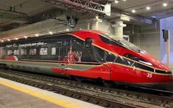 Arnold HN2620S FS Trenitalia, treno ad alta velocità “Frecciarossa 1000” con pubblicità “Ducati”, set di 4 unità, ep. VI - DCC Sopund Scala N 1/160