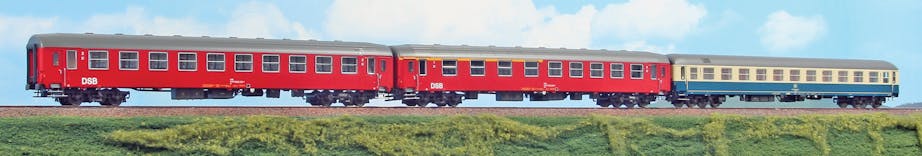 Acme 55320 DSB set 3 carrozze Nord West Express 236/237 “Hoek van Holland – København – Helsingør”, ep.V