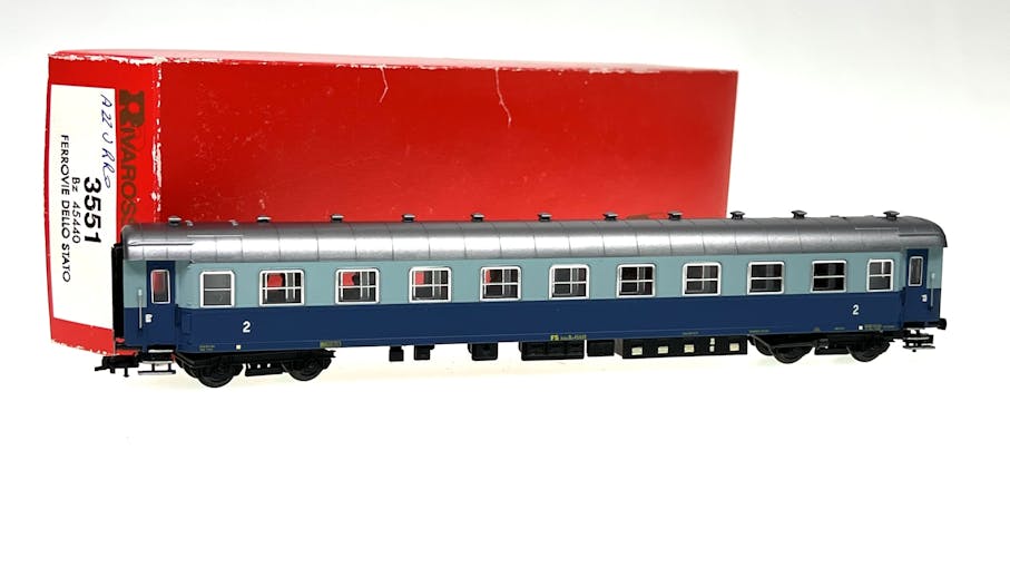 Rivarossi 3551 FS carrozza tipo Bz 45440 livrea Treno azzurro di 2cl. con 15 passeggeri seduti - Rivarossi made in Italy