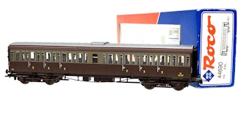 Roco 44690 FS carrozza centoporte di 2 cl. cl livrea castano isabella