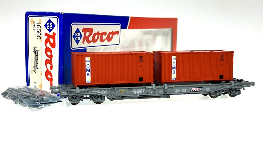 Roco 46560 SNCB carro intermodale TRW caricato con due container 20' CMB, ep.V