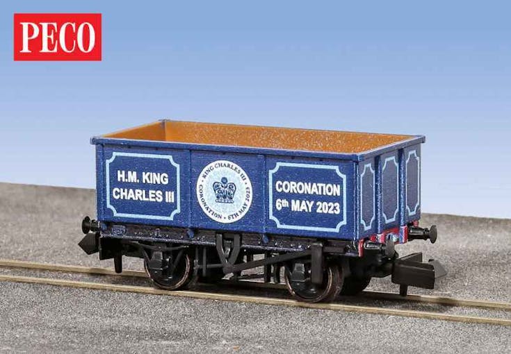 Peco NR-1500HMK Carro TRASPORTATORE DI MINERALE DI FERRO - INCORONAZIONE DI RE CARLO III 2023 - LTD EDT - scala N 1/160