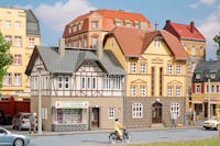 Auhagen 12354 Palazzi Station street 2/4