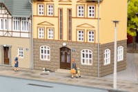 Auhagen 12354 Palazzi Station street 2/4