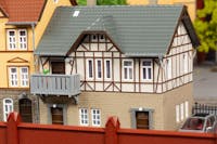 Auhagen 12354 Palazzi Station street 2/4