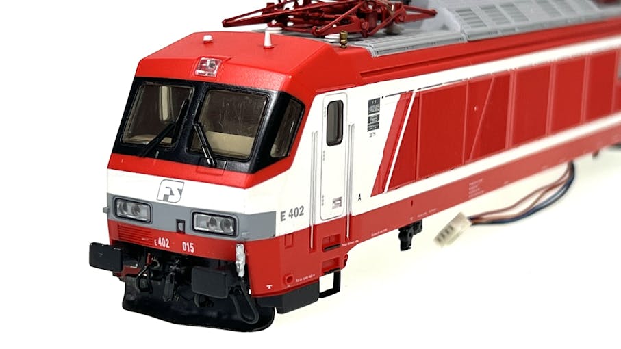 Acme 60011/A Cassa completa di pantografi per locomotiva elettrica E 402A 015 art.60011
