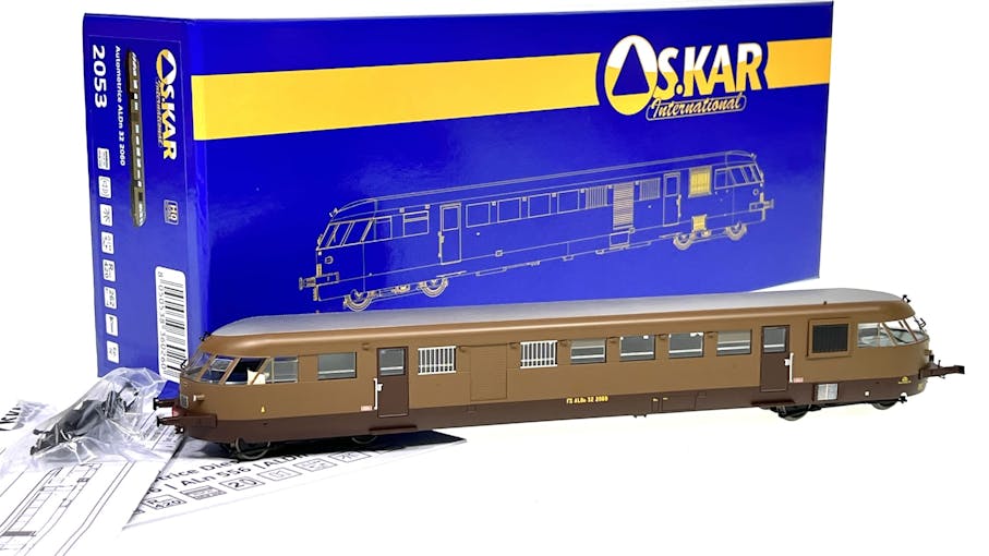 Os.kar 2053 FS automotrice diesel Breda ALdn 32.2060 ''PULCINAIA'', livrea castano isabella, ep.IV