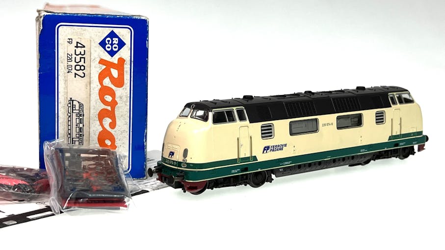 Roco 43582 FP 'Ferrovie Padane' locomotiva diesel V220 074-9
