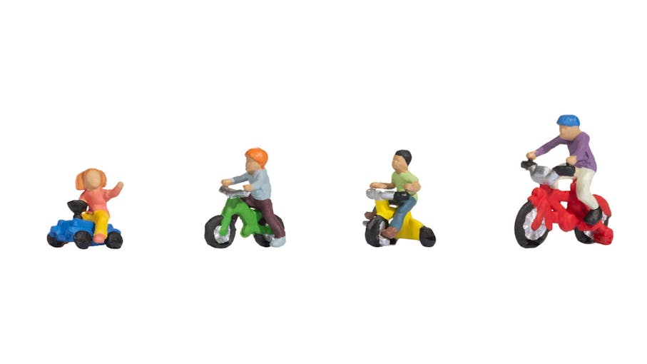 Noch 15908 Bambini in bicicletta