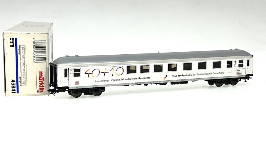 Marklin 43841 DB carrozza livrea 40+10 di 1 cl. con illuminazione interna, ep.IV - con assali per DC.