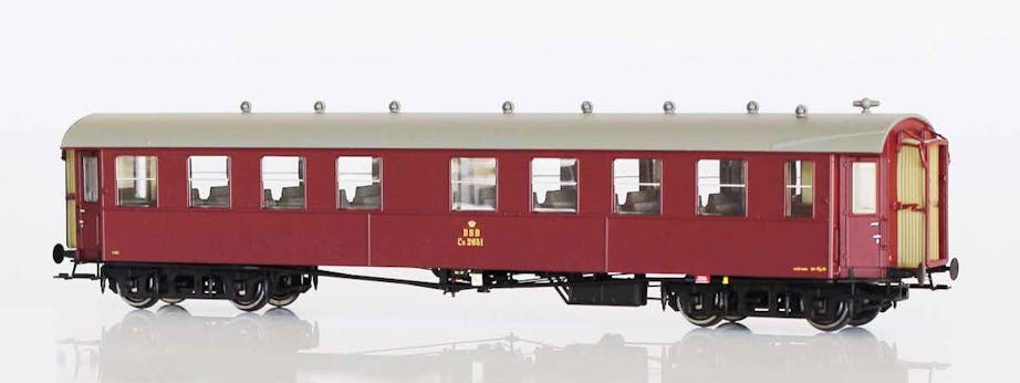 Dekas 876122 DSB carrozza passeggeri a corridoio centrale tipo CO 2653 con cassa in legno, ep.III