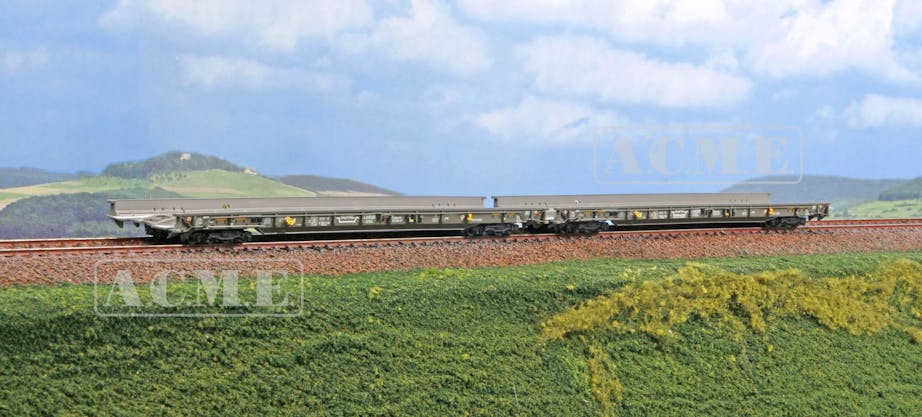 Acme 45169 RoLa - Rollende Landstraße ''Hupac'' composto da quattro carri Tipo Saadkms, ep.IV