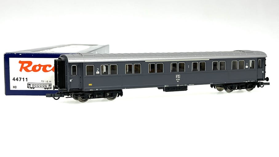 Roco 44711 FS carrozza mista di 1/2 cl. tipo 1921 ABz60058 livrea grigio ardesia, ep.IV