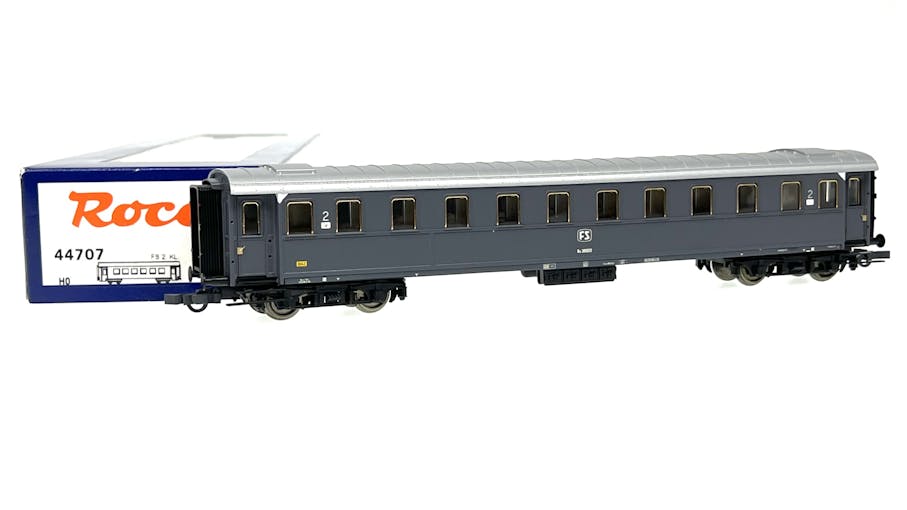 Roco 44707 FS carrozza di 2 cl. tipo 1921 Bz 30522 livrea grigio ardesia, ep.IV