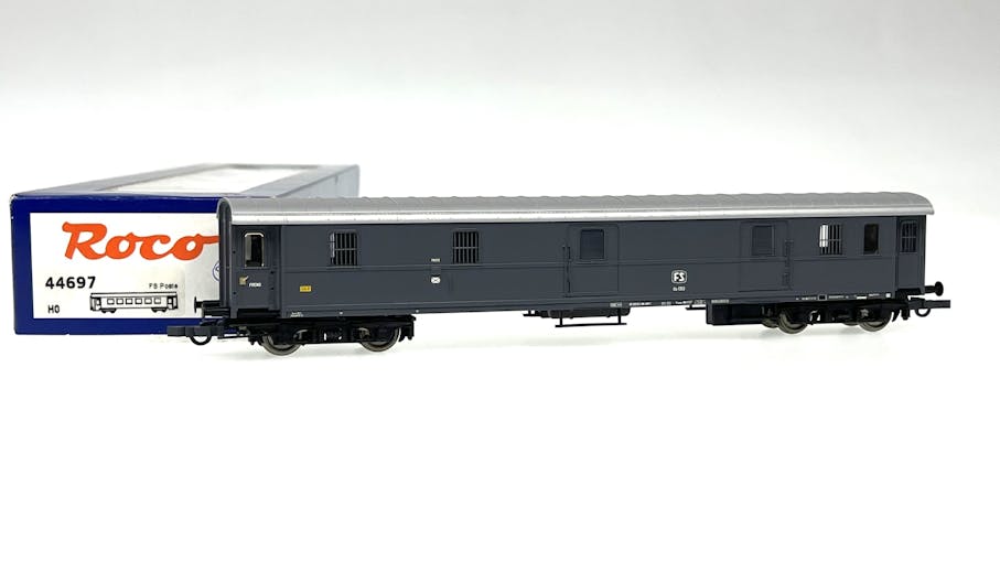 Roco 44697 FS carrozza postale Uz livrea grigio ardesia, ep.IV