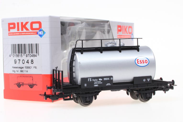 Piko 97048 FS Italia carro cisterna Esso tipo Mbe, ep.III