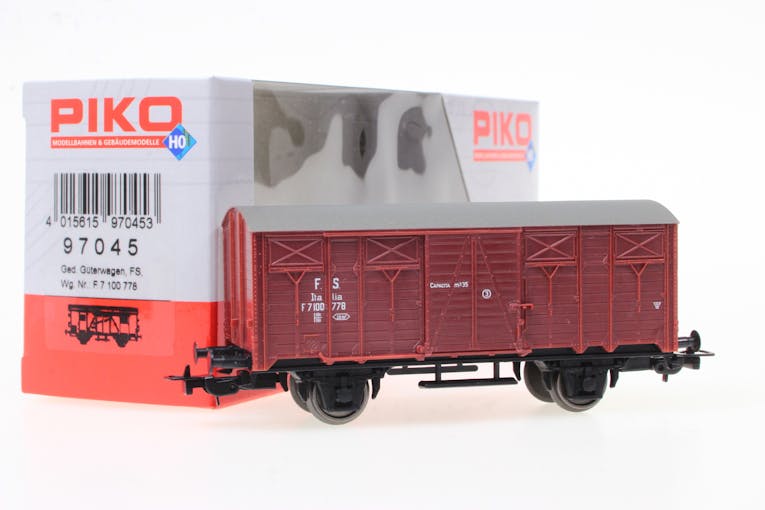 Piko 97045 FS carro chiuso tipo F, ep. III