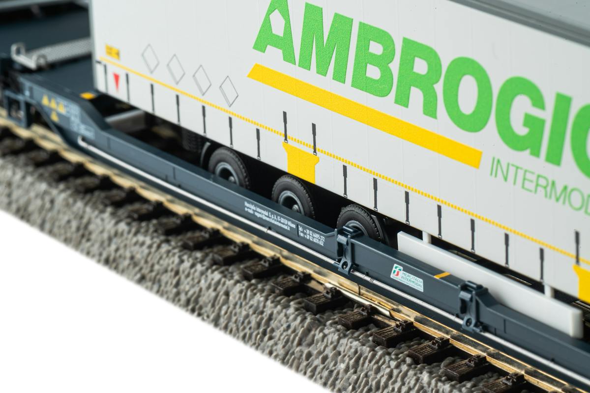 Piko 24635 Carro intermodale tipo T3000e Cemat con due trailer Ambrogio ...