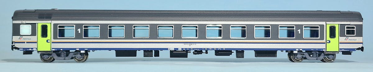 VITRAINS 3453 - H0 1:87 - Carrozza MDVE FS In Livrea Di Origine Logo Inclinato 1